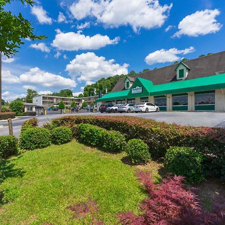 Budgetel Inn And Suites Lodge West Экстерьер фото