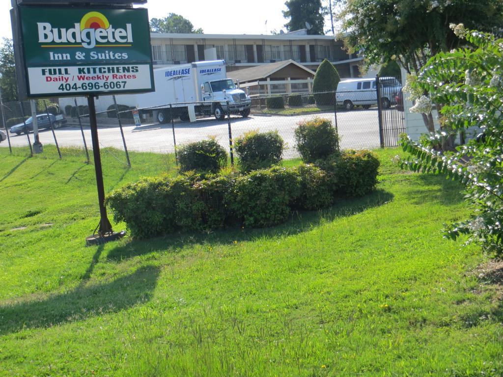 Budgetel Inn And Suites Lodge West Экстерьер фото
